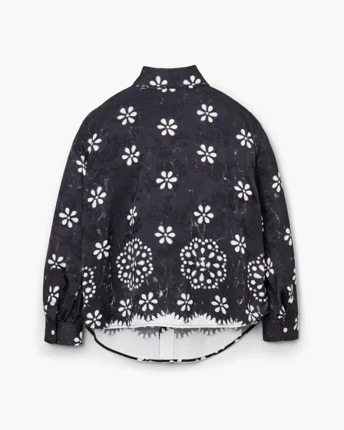 Blusa con lazo y ojales Trompe L’Oeil Blusa con lazo y ojales Trompe L’Oeil