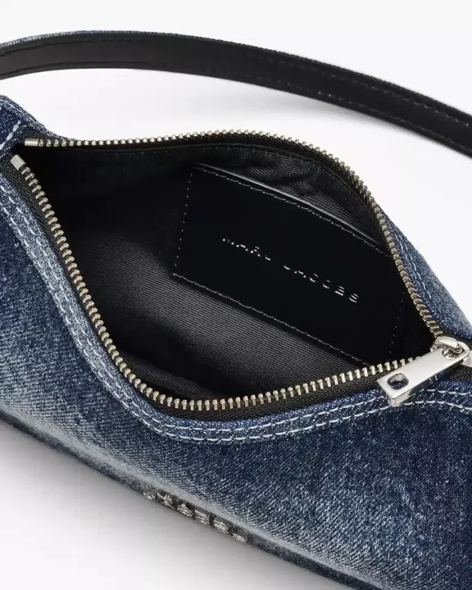 Bolso de hombro con charm de denim desgastado