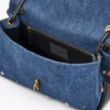 Bolso doble grande de denim con charms Bolso doble grande de denim con charms