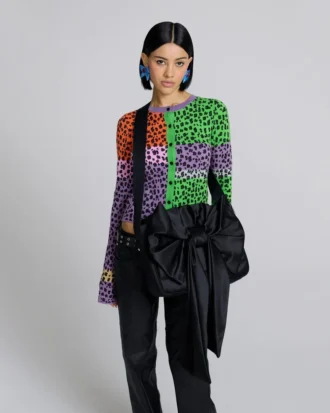 Bolso mensajero con lazo grande