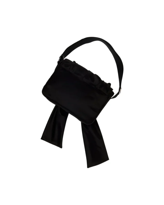 Bolso mensajero con lazo grande