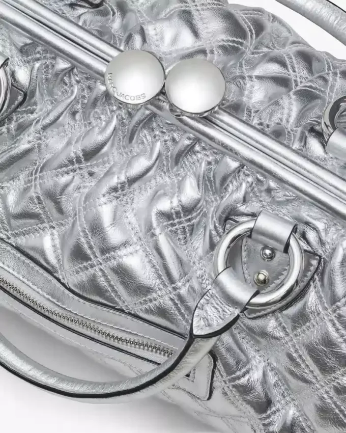Bolso Stam acolchado de piel metalizada reeditado Bolso Stam acolchado de piel metalizada reeditado