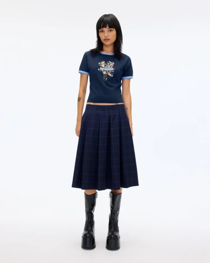 CAMISETA BABY CON LOGOTIPO HEAVEN CAMISETA BABY CON LOGOTIPO HEAVEN