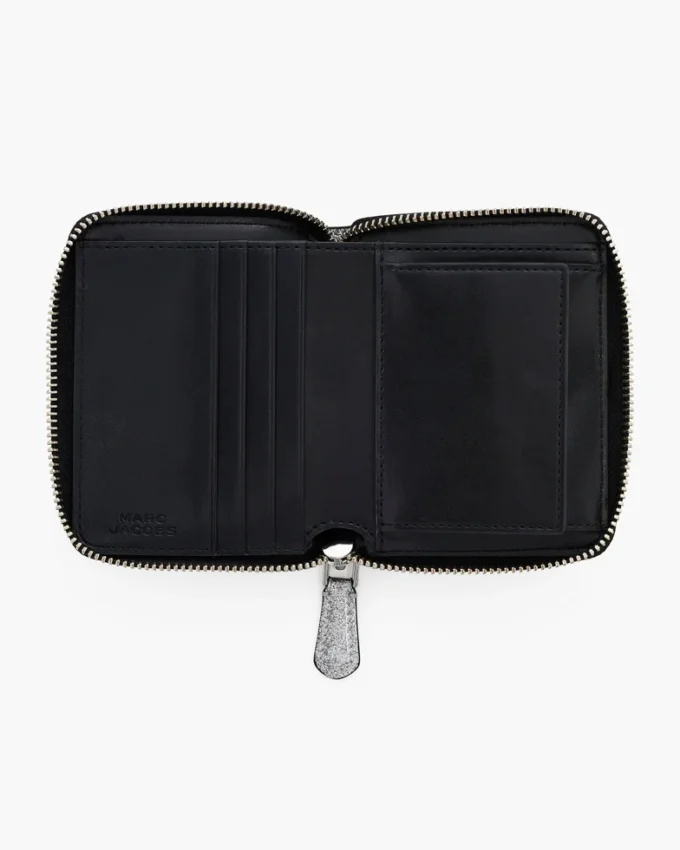 Cartera compacta y delgada para el día a día con revestimiento brillante