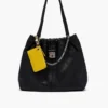 Cartera con cremallera superior y charms Cartera con cremallera superior y charms