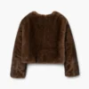 Chaqueta corta de peluche Chaqueta corta de peluche