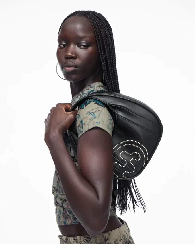 El bolso Circle de Mowalola