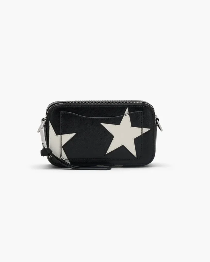 El bolso Snapshot de cuero con parche de estrellas El bolso Snapshot de cuero con parche de estrellas