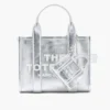 El charm Nano Tote de piel metalizada El charm Nano Tote de piel metalizada