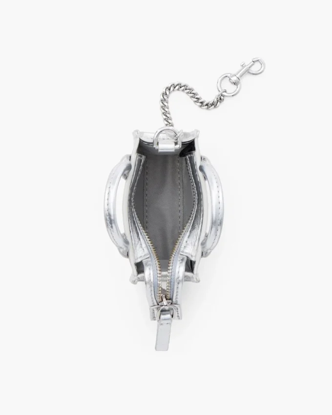 El charm Nano Tote de piel metalizada El charm Nano Tote de piel metalizada