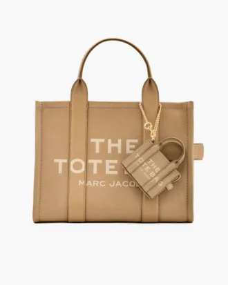 El charm para bolso Nano Tote Bag