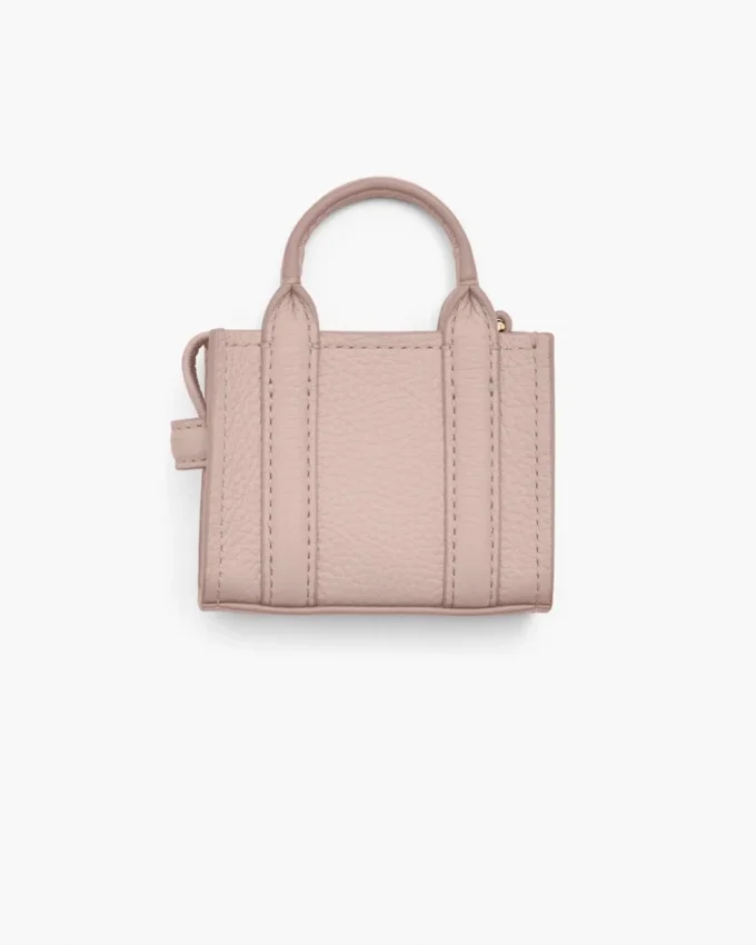 El charm para bolso Nano Tote Bag