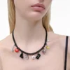 El collar con dije de coleccionista