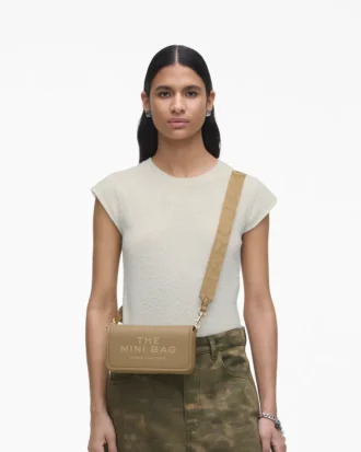 El mini bolso de piel