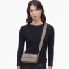 El mini bolso de piel