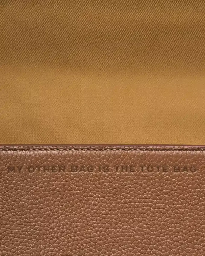 El mini bolso de piel El mini bolso de piel