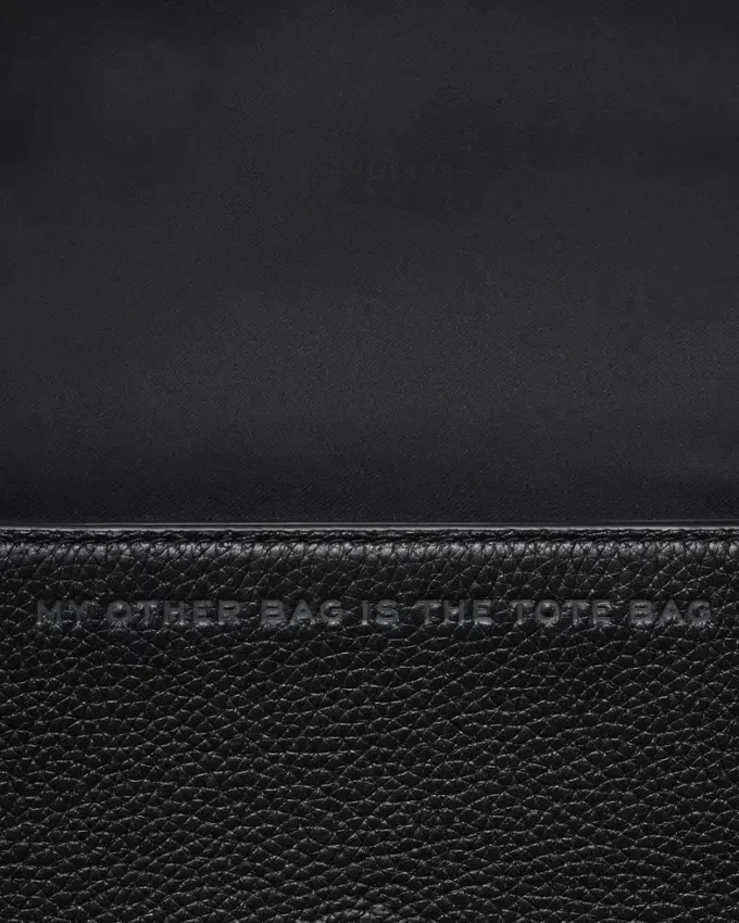 El mini bolso de piel El mini bolso de piel