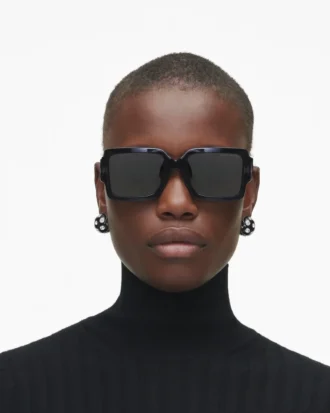 Gafas de sol cuadradas con logotipo llamativo