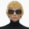 Gafas de sol cuadradas con logotipo llamativo Gafas de sol cuadradas con logotipo llamativo