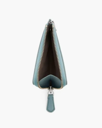 La cartera con cremallera superior para el día a día