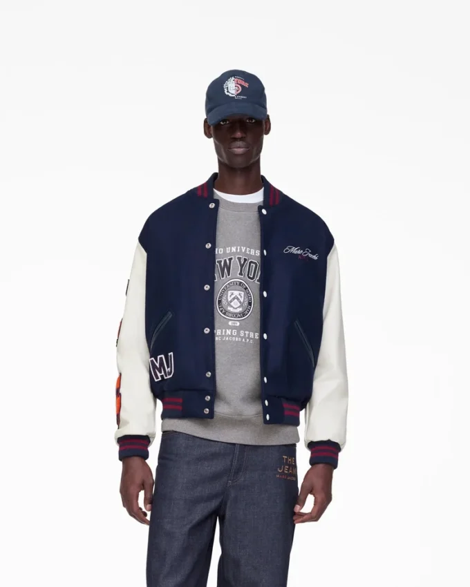 La chaqueta universitaria A.P.C. X Marc Jacobs