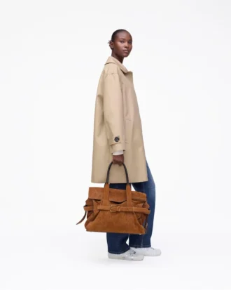 la gabardina 2 330x413 - La gabardina