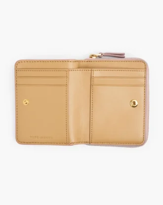 La mini cartera compacta de piel