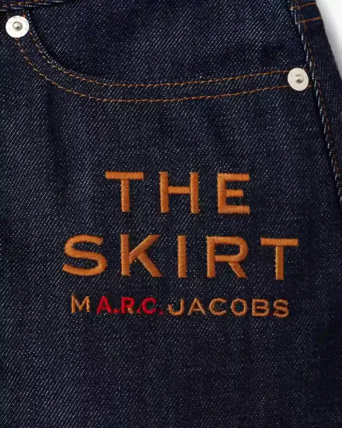 La minifalda A.P.C. X Marc Jacobs La minifalda A.P.C. X Marc Jacobs