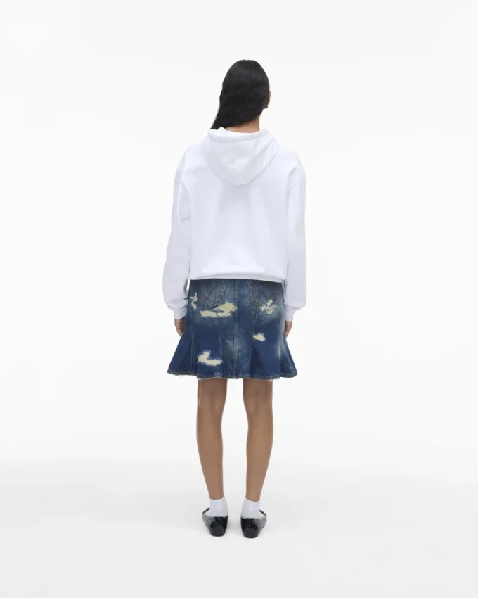 La sudadera con capucha La sudadera con capucha