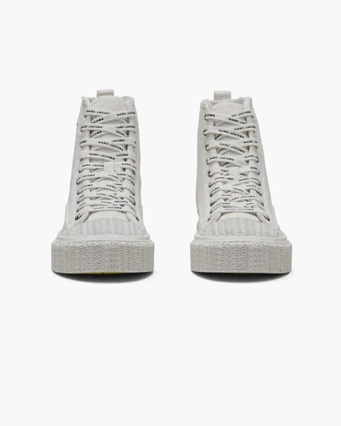 Las zapatillas altas Las zapatillas altas