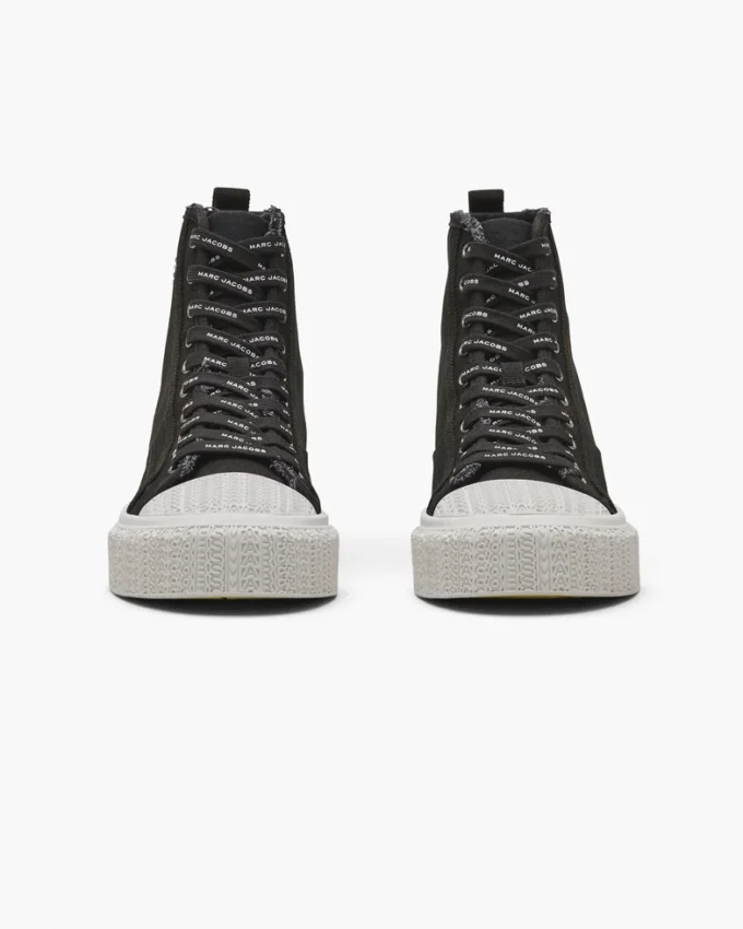Las zapatillas altas Las zapatillas altas