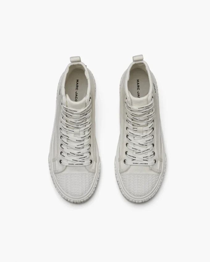 Las zapatillas altas Las zapatillas altas