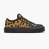 Las zapatillas de lona estampada