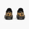 Las zapatillas de lona estampada