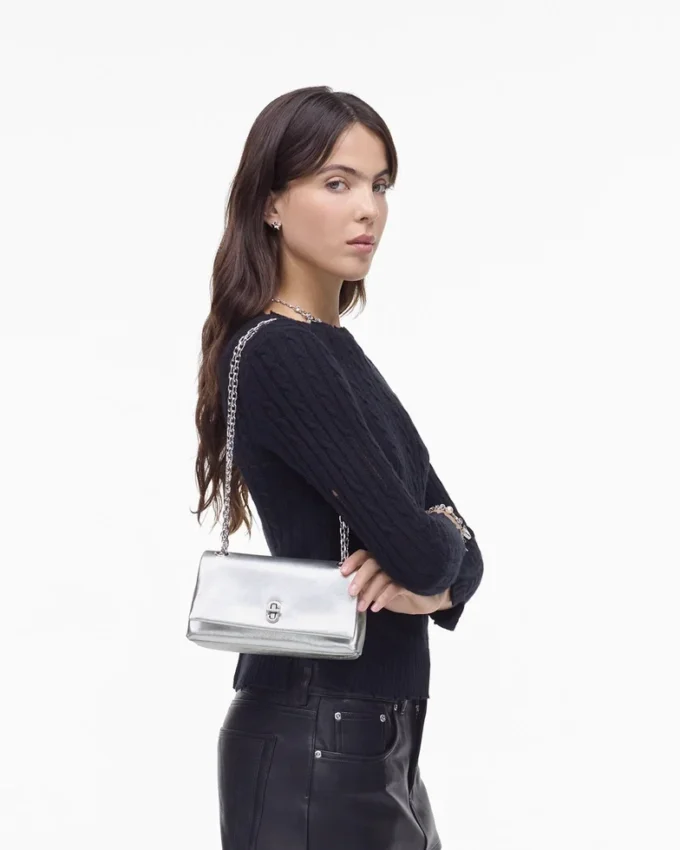 Mini bolso con doble cadena metálica Mini bolso con doble cadena metálica