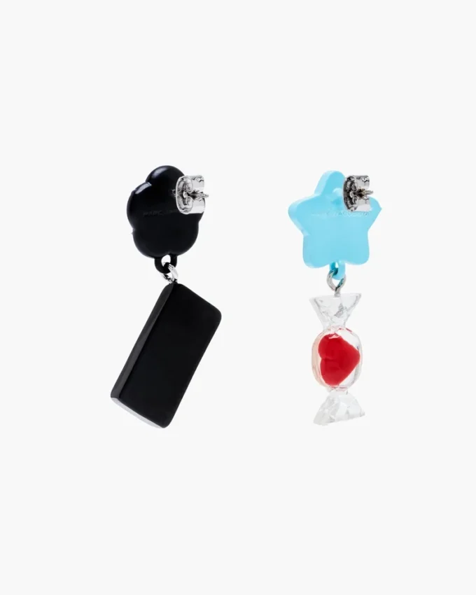 Pendientes con charms adhesivos