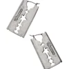 Pendientes con forma de cuchilla de afeitar