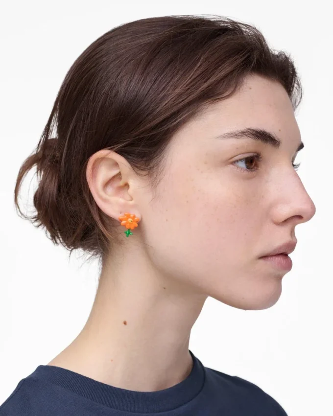 Pendientes con tachuelas Joy Flower de David Shrigley X Marc Jacobs