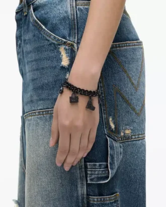 Pulsera con mini charms icónicos pavé