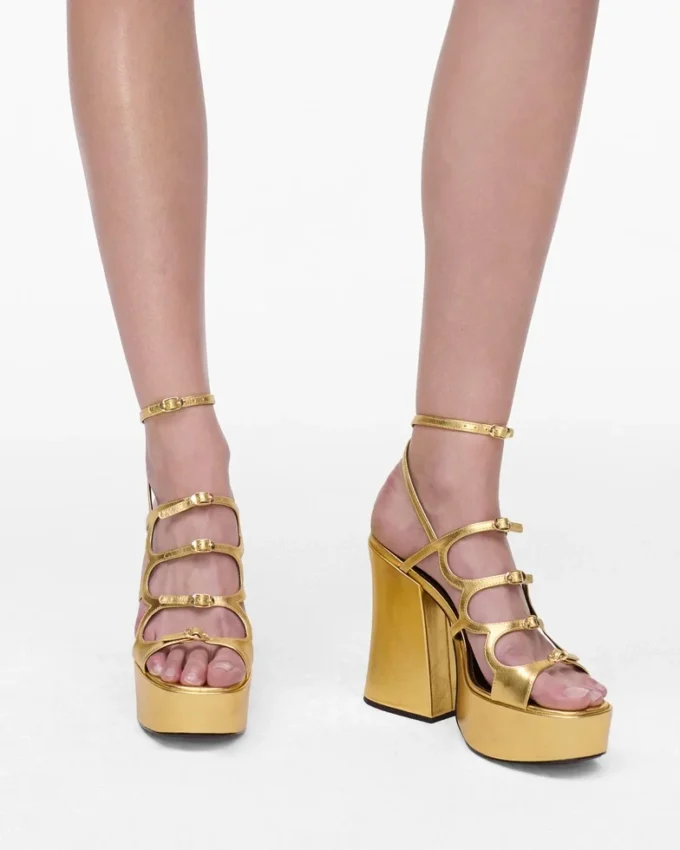 Sandalias de plataforma Kiki de piel metalizada