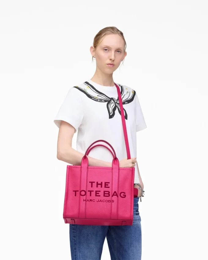 The Medium Tote Bag of leather The Medium Tote Bag of leather