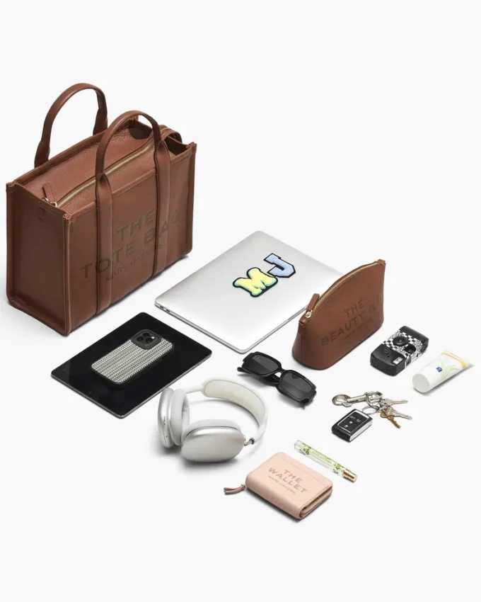 The Medium Tote Bag of leather The Medium Tote Bag of leather
