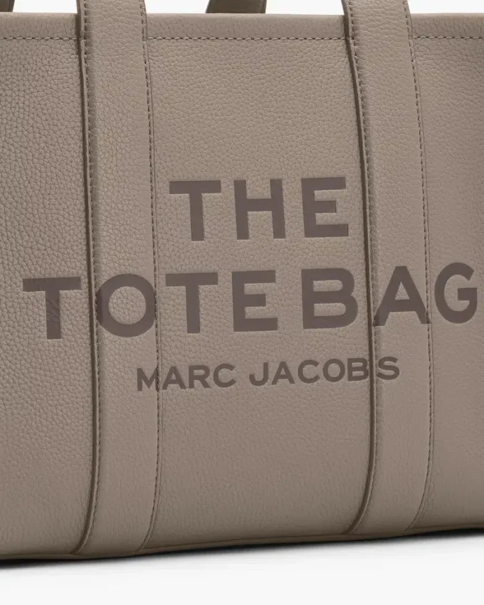 The Medium Tote Bag of leather The Medium Tote Bag of leather