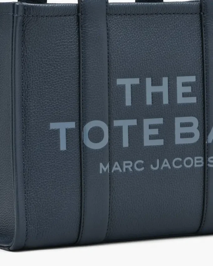 The Medium Tote Bag of leather The Medium Tote Bag of leather