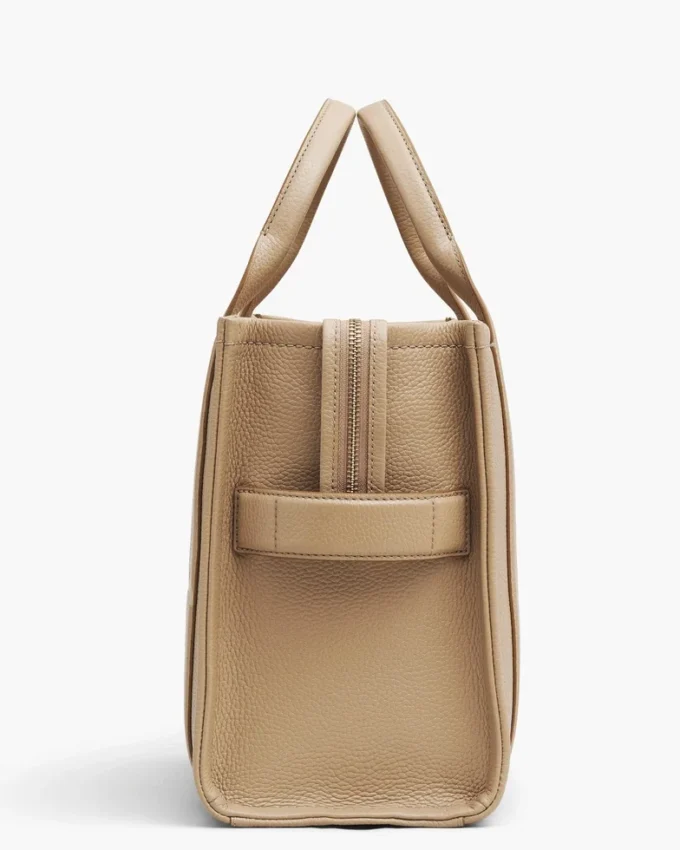 The Medium Tote Bag of leather The Medium Tote Bag of leather
