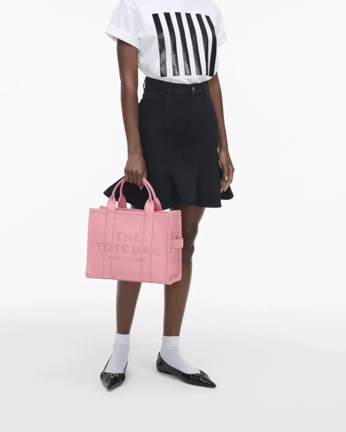 The Medium Tote Bag of leather The Medium Tote Bag of leather