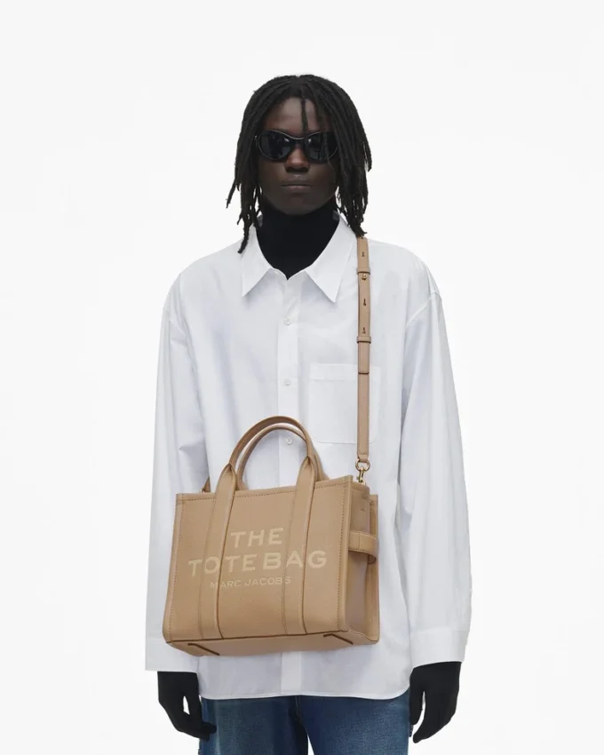 The Medium Tote Bag of leather The Medium Tote Bag of leather