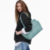 The Tote Bag mediano de nailon acolchado The Tote Bag mediano de nailon acolchado
