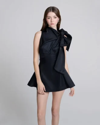 Vestido con lazo esculpido Vestido con lazo esculpido
