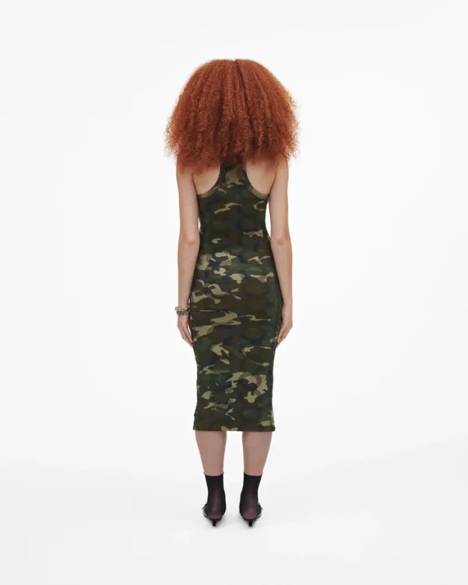 Vestido de canalé con estampado de camuflaje Vestido de canalé con estampado de camuflaje